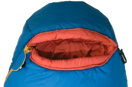 Лёгкий и компактный спальный мешок для летнего туризма. Alexika Travel