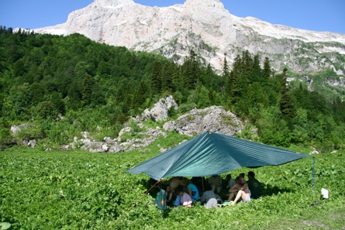 Универсальный тент защищает вас от дождя и солнца. Alexika TARP 4х3,2