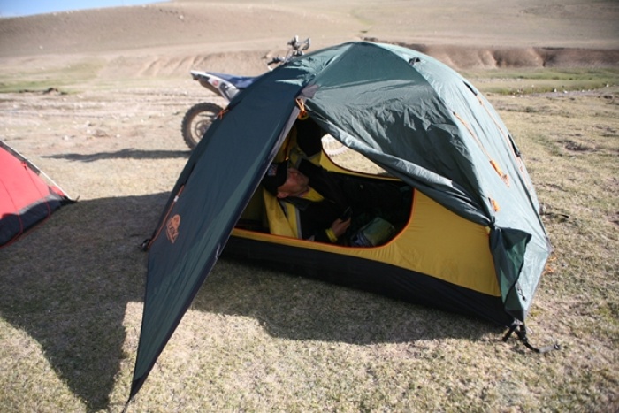 Универсальная двухместная туристическая палатка с двумя входами и двумя тамбурами. Alexika Rondo 2 Plus Fib
